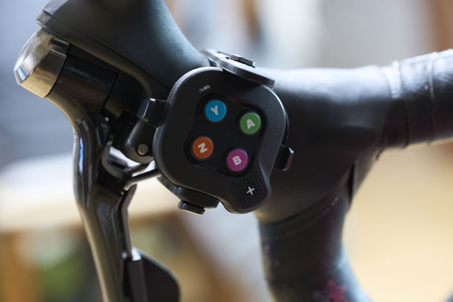 즈위프트 클릭 장착 오른쪽